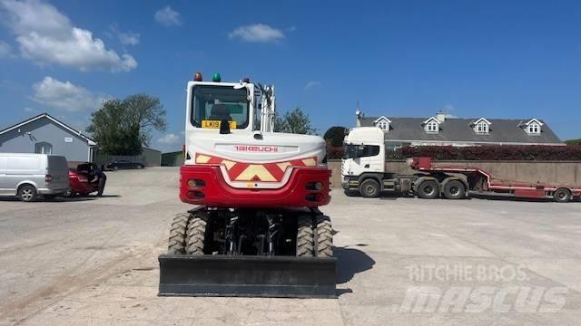 Takeuchi TB295W Bagri na kolesih