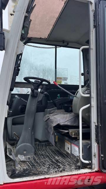 Takeuchi TB295W Bagri na kolesih