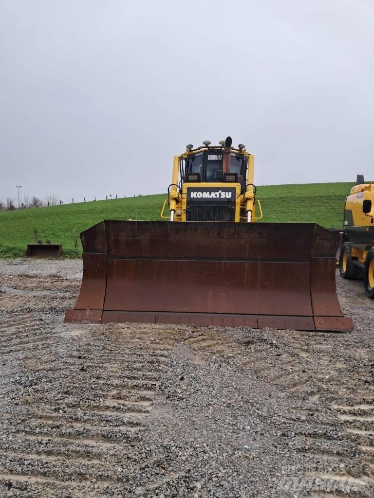Komatsu D 65 PX-17 Buldožerji goseničarji