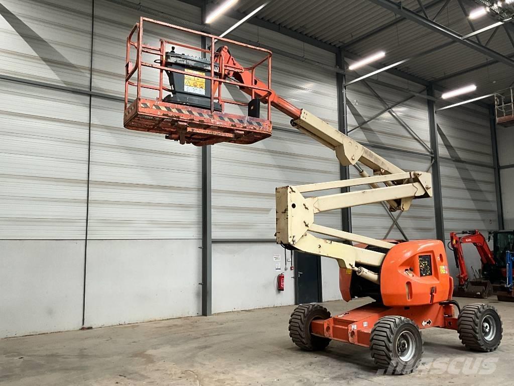 JLG 450 AJ Zglobne dvižne ploščadi