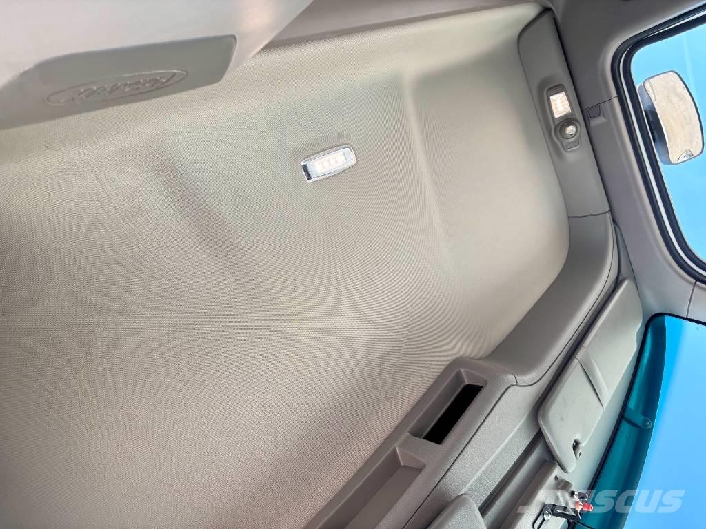 Peterbilt 567 Vlačilci