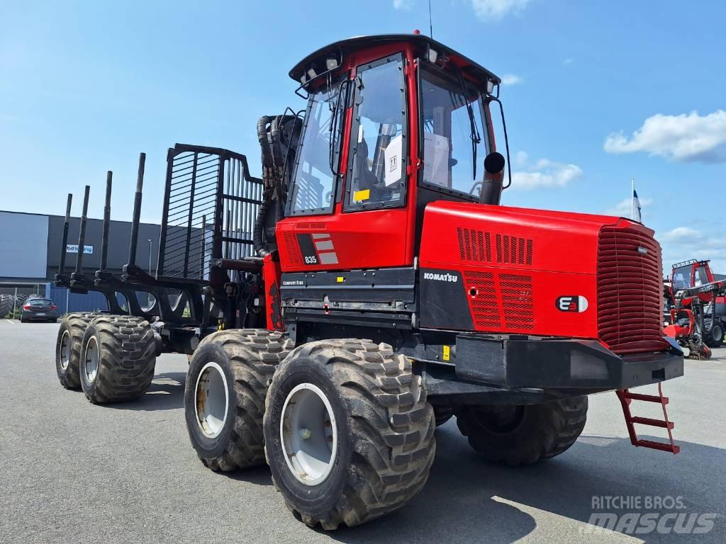 Komatsu 835 Forwarderji