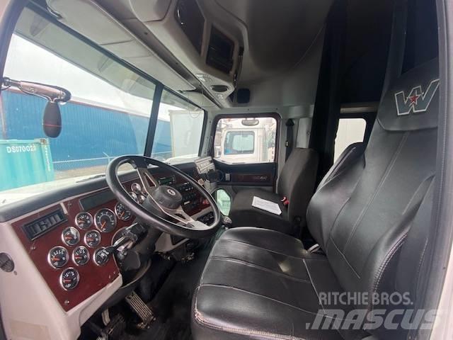 Western Star 4900SB Vlačilci