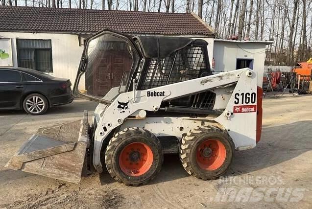 Bobcat S160 Skid steer mini nakladalci
