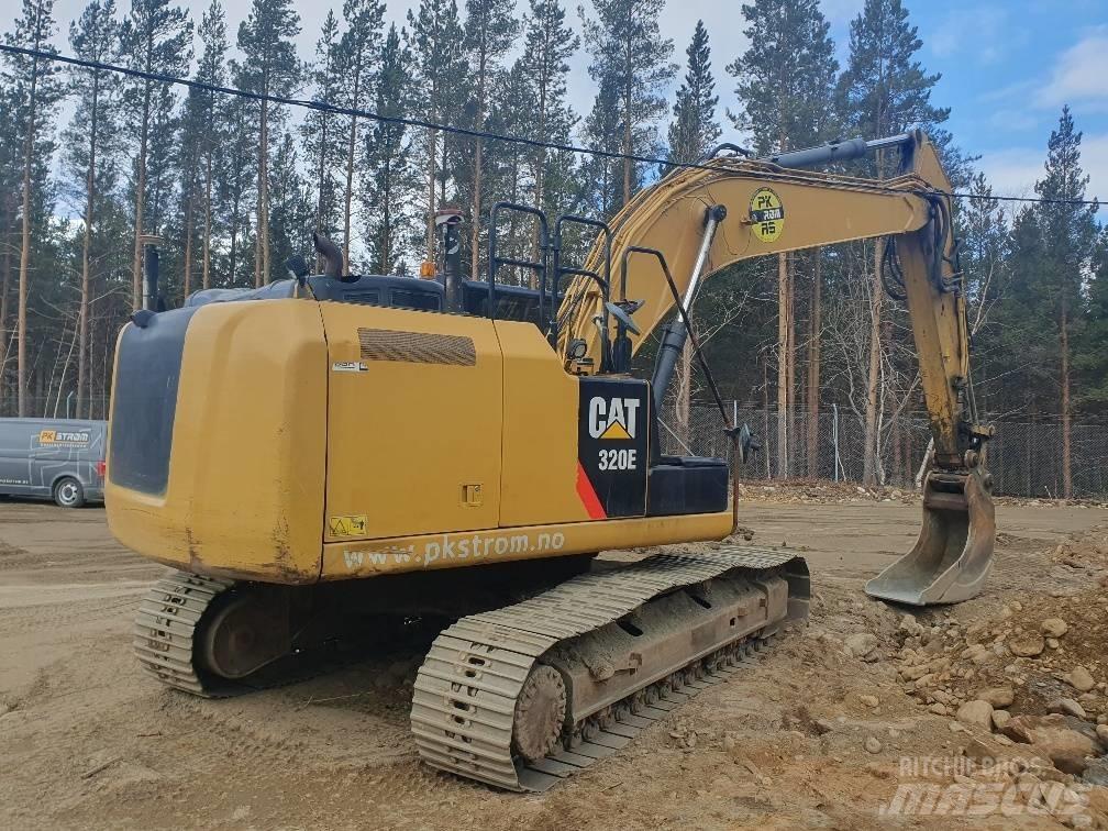  Cat. 320e Bagri goseničarji