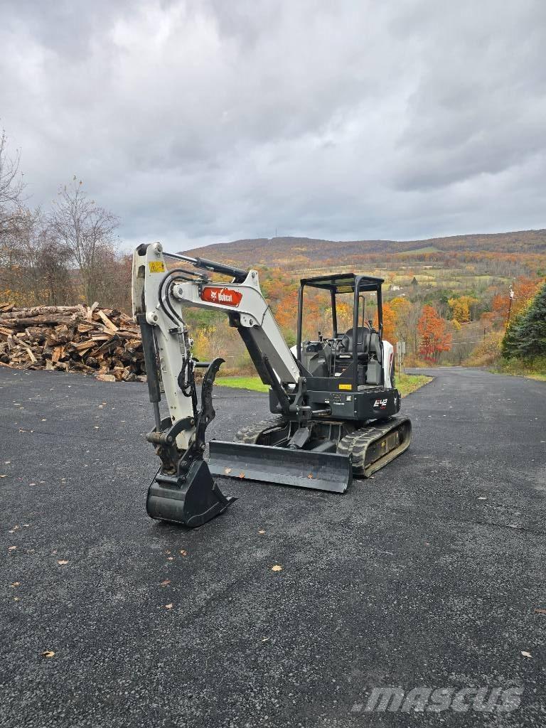 Bobcat E 42 Mini bagri <7t