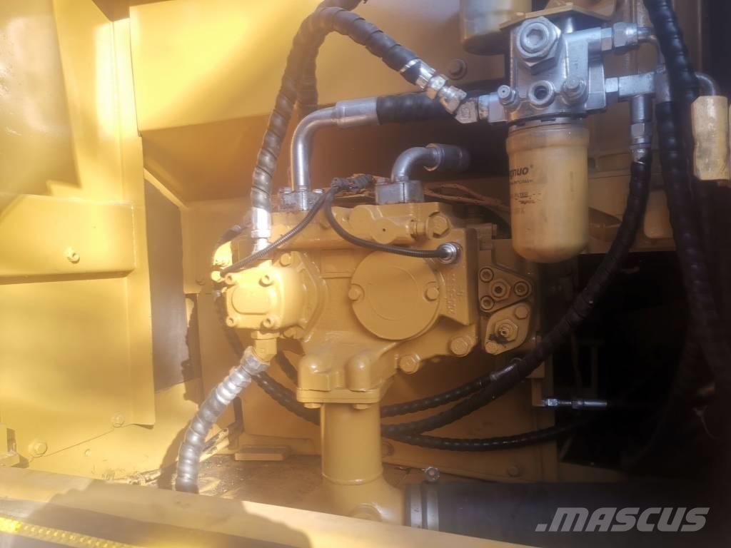CAT 320 D Bagri goseničarji