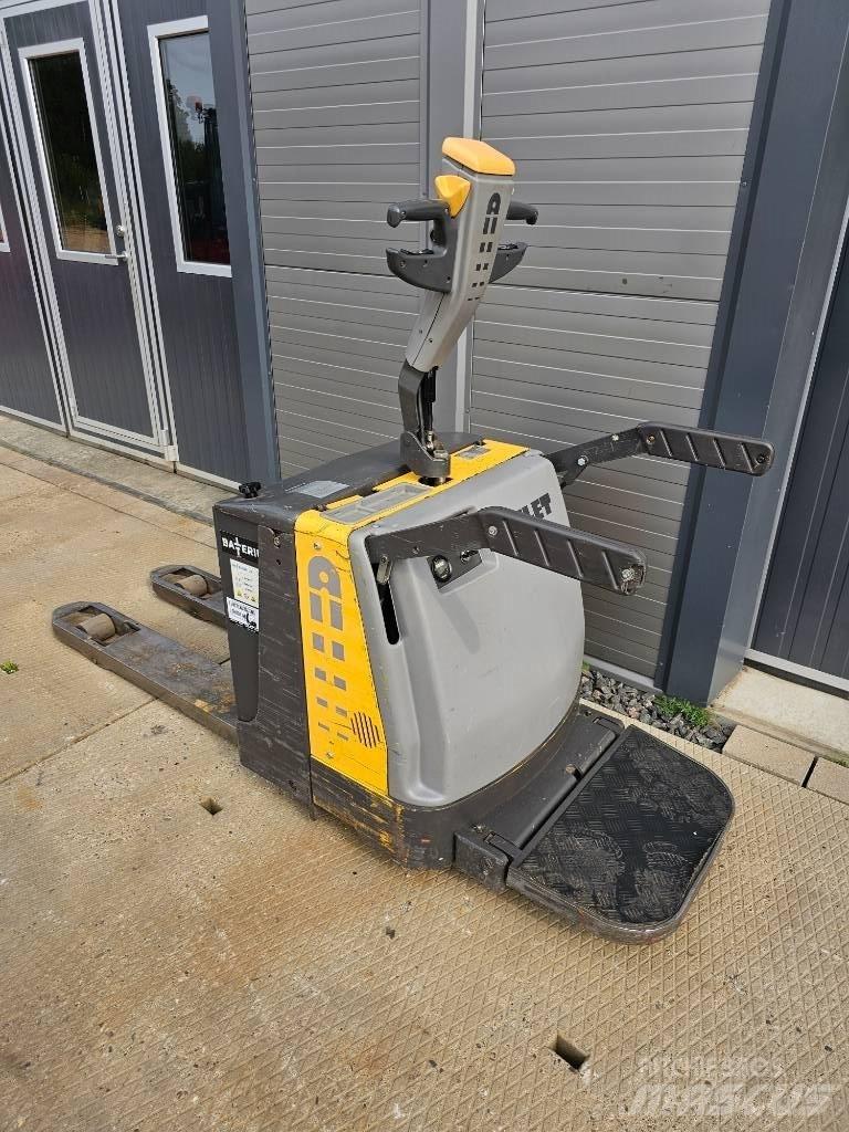 Atlet Tpl/200 Električni nizko dvižni viličar s stojiščem