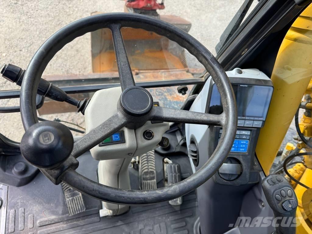 Komatsu PW 148-8 Bagri na kolesih