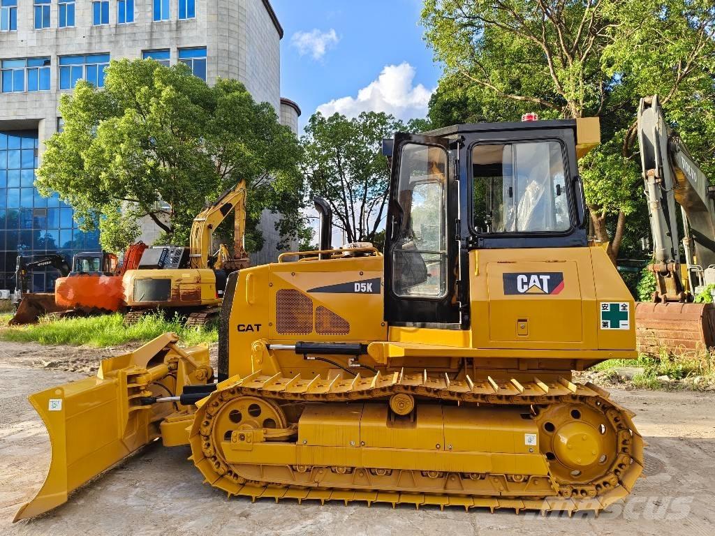 CAT D 5 K Buldožerji goseničarji