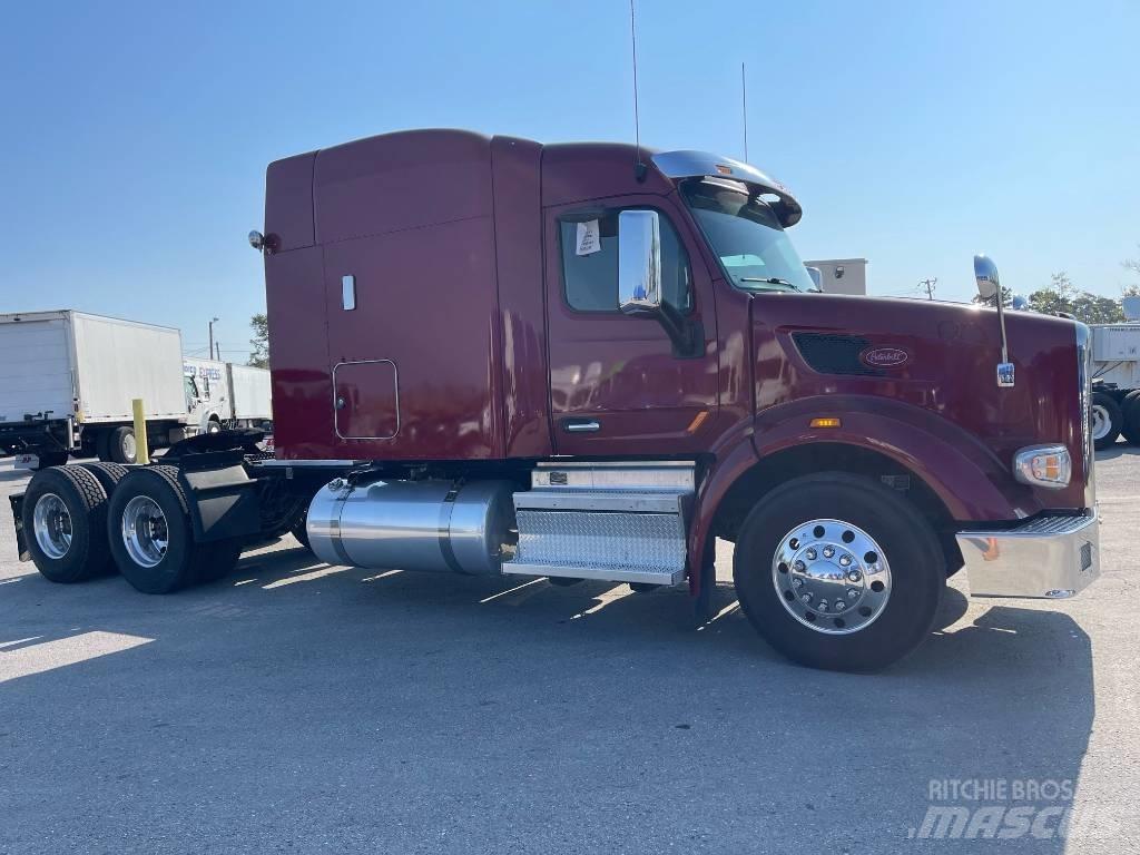 Peterbilt 567 Vlačilci