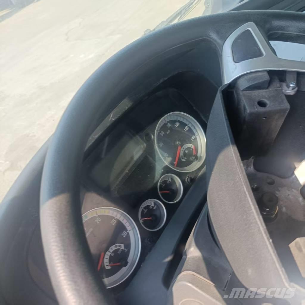 Howo 371 6x4 Vlačilci