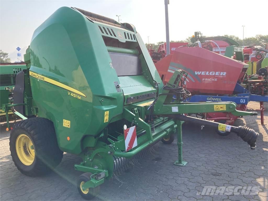 John Deere V451M Balirke (okrogle bale)