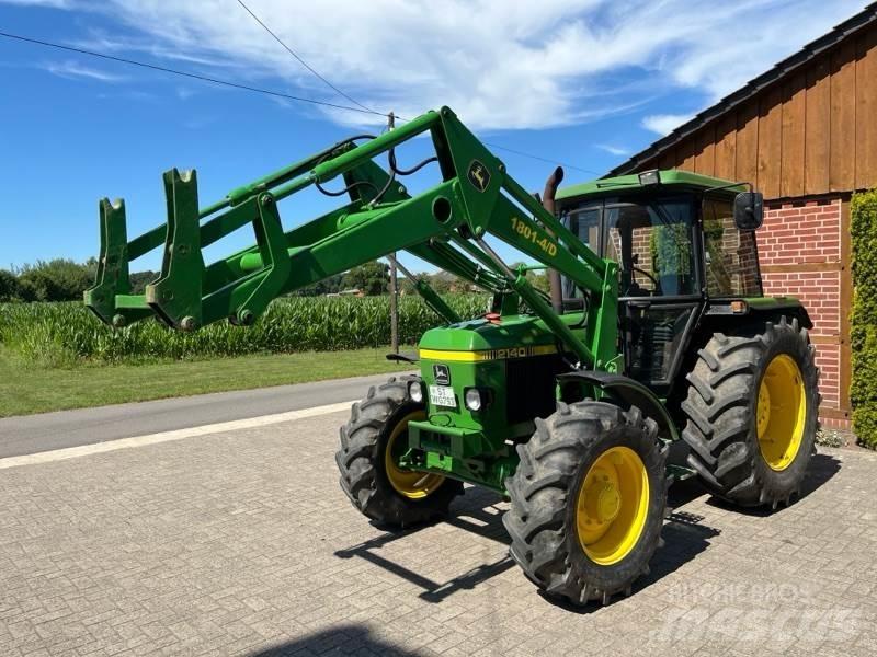John Deere 2140 Traktorji