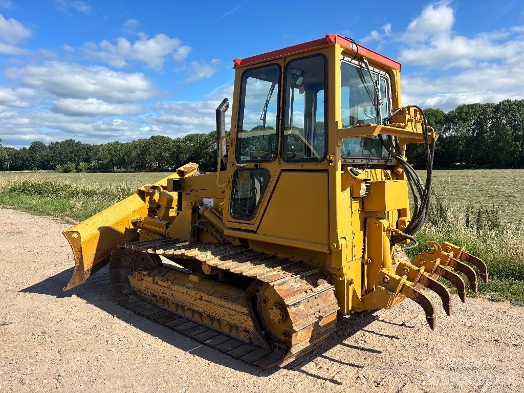 CAT D 4 C Buldožerji goseničarji