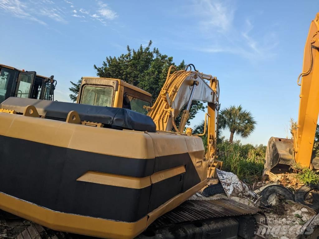CAT 320 B L Kolesni nakladalci