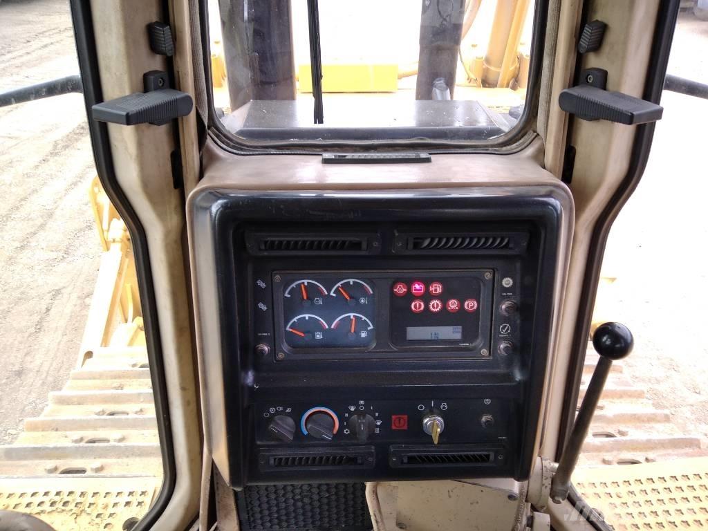 CAT D 6 R XL Buldožerji