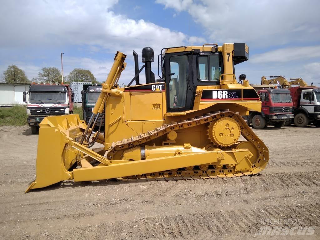 CAT D 6 R XL Buldožerji