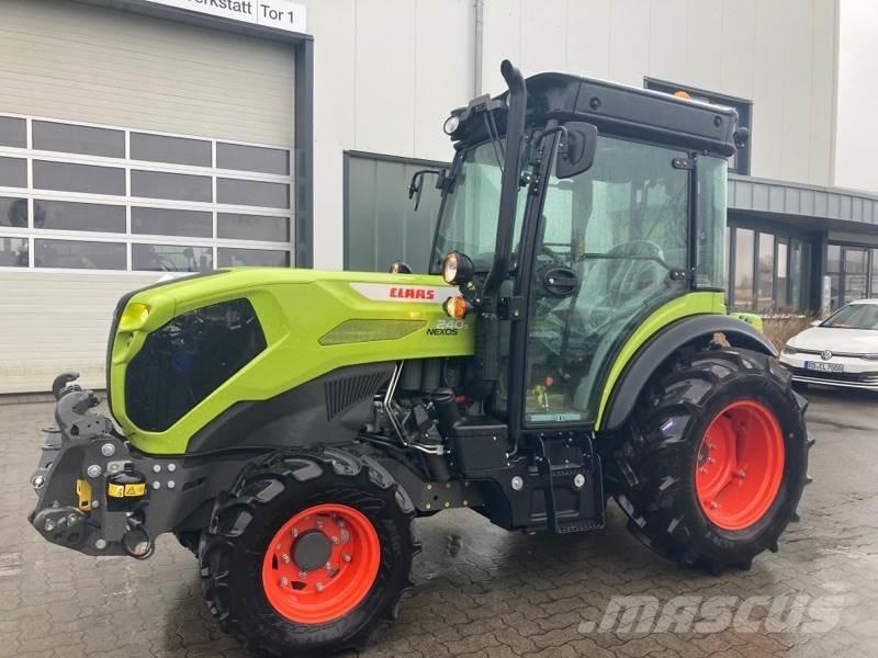 CLAAS NEXOS 240 S Traktorji
