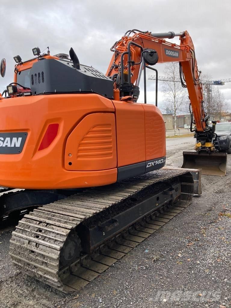 Doosan DX 140 LCR Bagri goseničarji