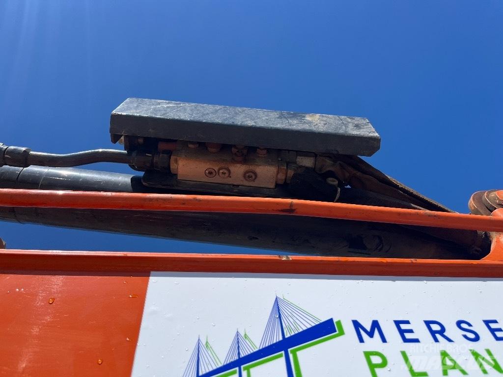 Hitachi ZX33U-6 Mini bagri <7t