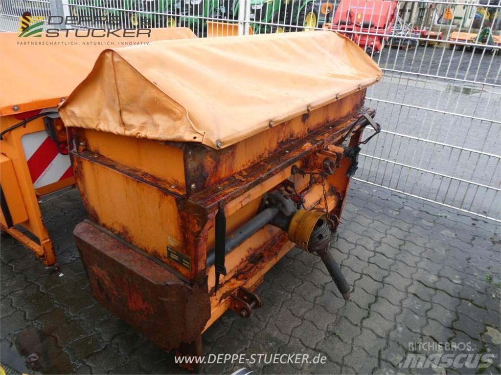 Rauch UKS 120 Trosilci peska in soli