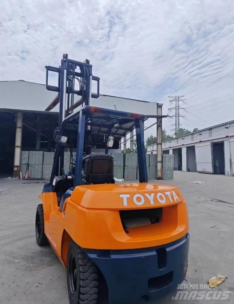 Toyota FD 50 Dizelski viličarji