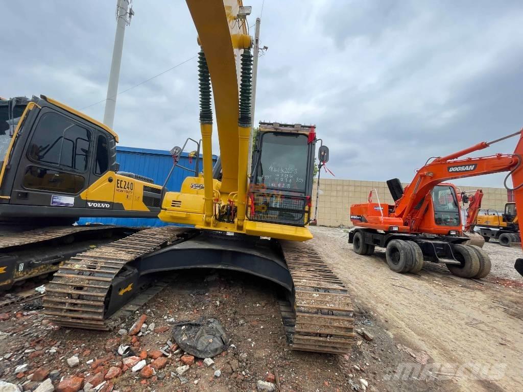 Komatsu PC 240-8 Bagri goseničarji