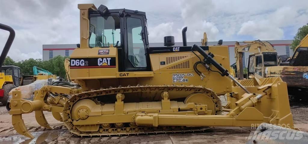 CAT D 6 G Buldožerji goseničarji