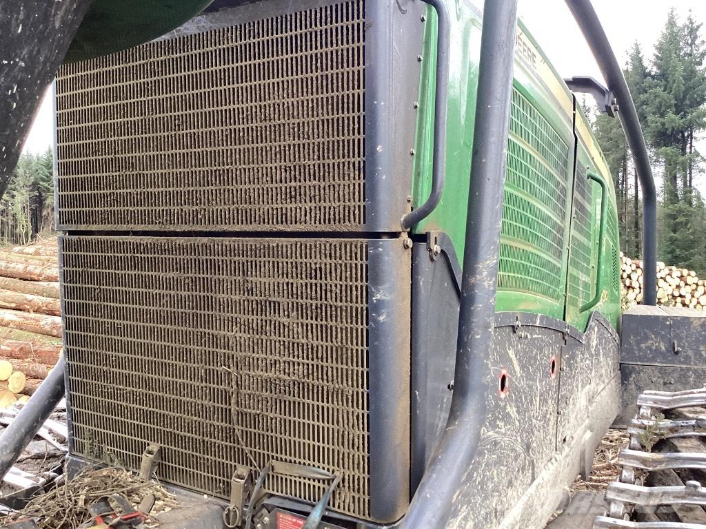 John Deere 1270G Harvesterji