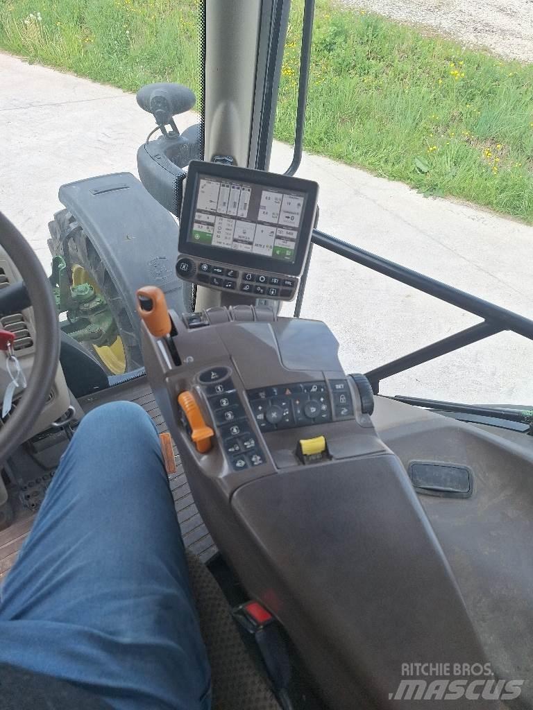 John Deere 6110R Traktorji