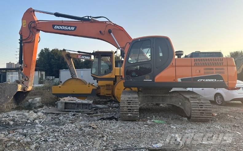 Doosan DX220 Bagri goseničarji