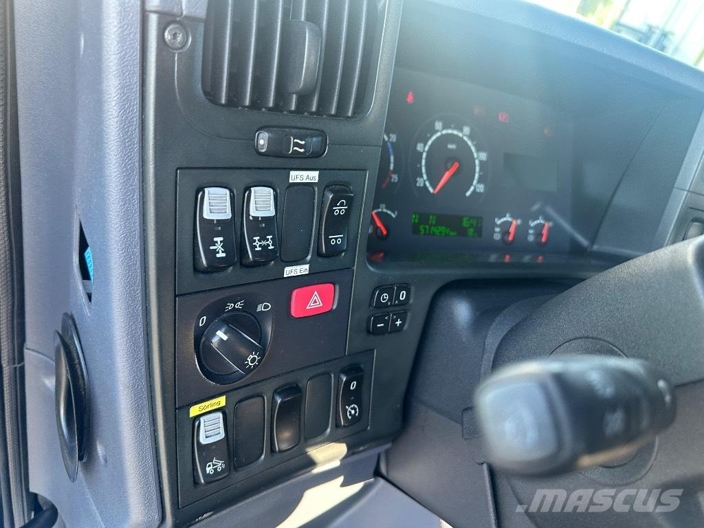 Scania R420 8X4/4 Kotalni prekucni tovornjaki