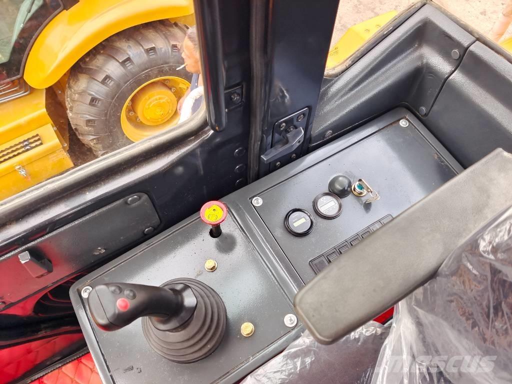 LiuGong 856 Kolesni nakladalci