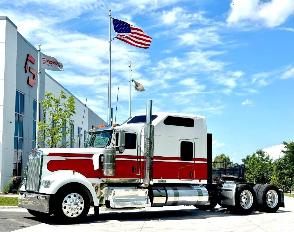 Kenworth W 900 Vlačilci