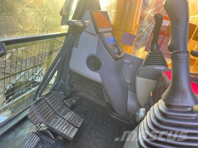 Komatsu PC 450 Bagri goseničarji