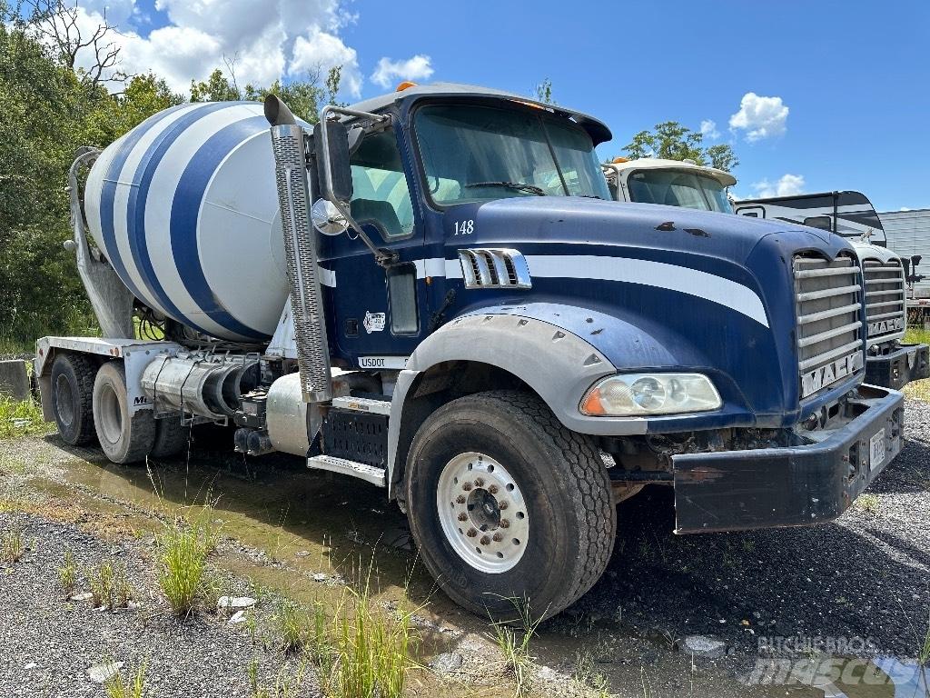 Mack GU 800 Drugi tovornjaki