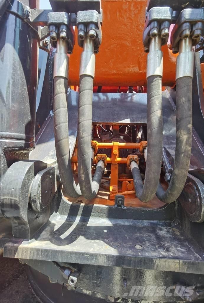 Doosan DX 225 LC-9C Bagri goseničarji