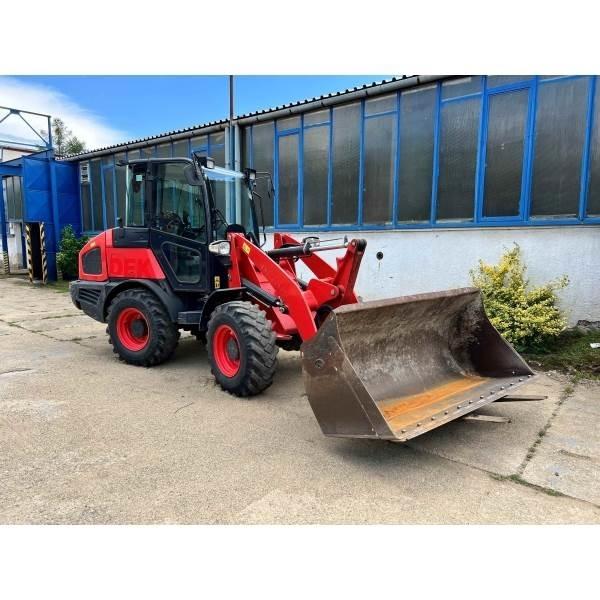 Kubota R082 Kolesni nakladalci