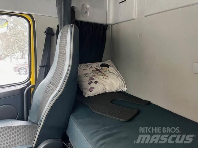 Volvo FM 13 8*4 Tovornjaki z žerjavom