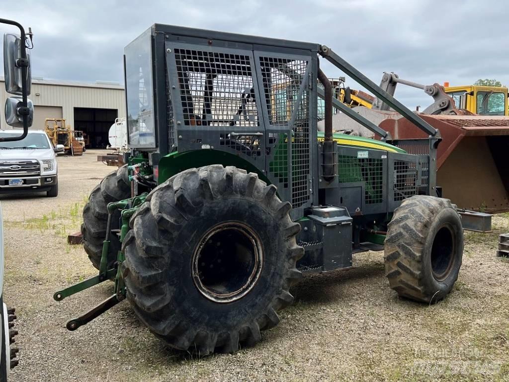 John Deere 5100 M Traktorji