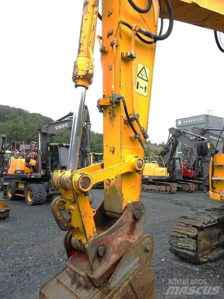 JCB JZ 235 LC Bagri goseničarji