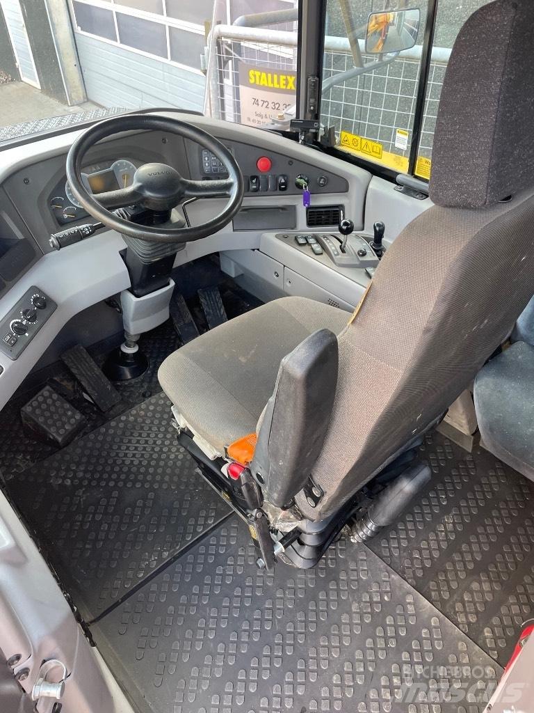 Volvo A30G Zglobni demperji