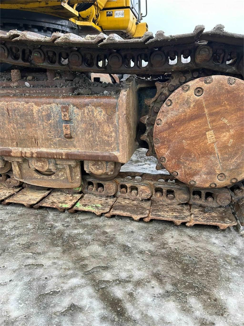 Komatsu PC490LC-11 Bagri goseničarji