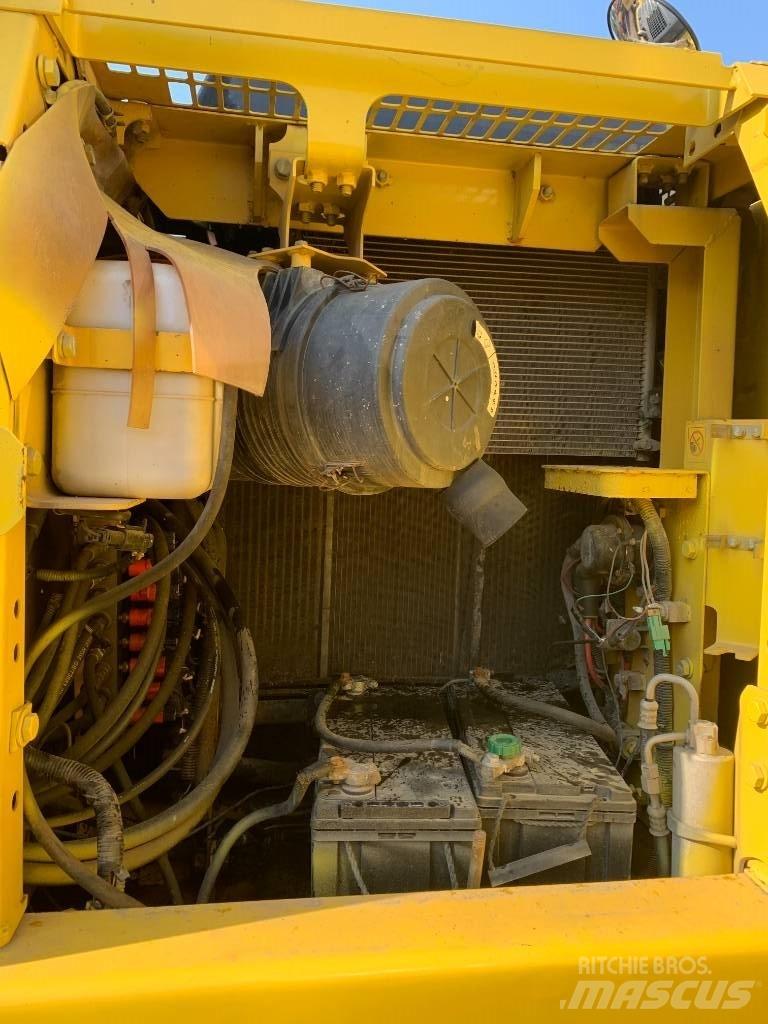 Komatsu PC 130 Bagri goseničarji