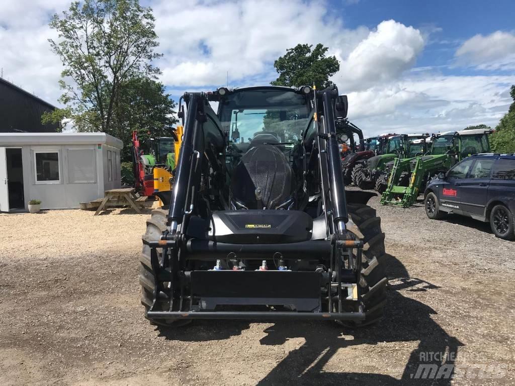 Valtra G 135 A Traktorji