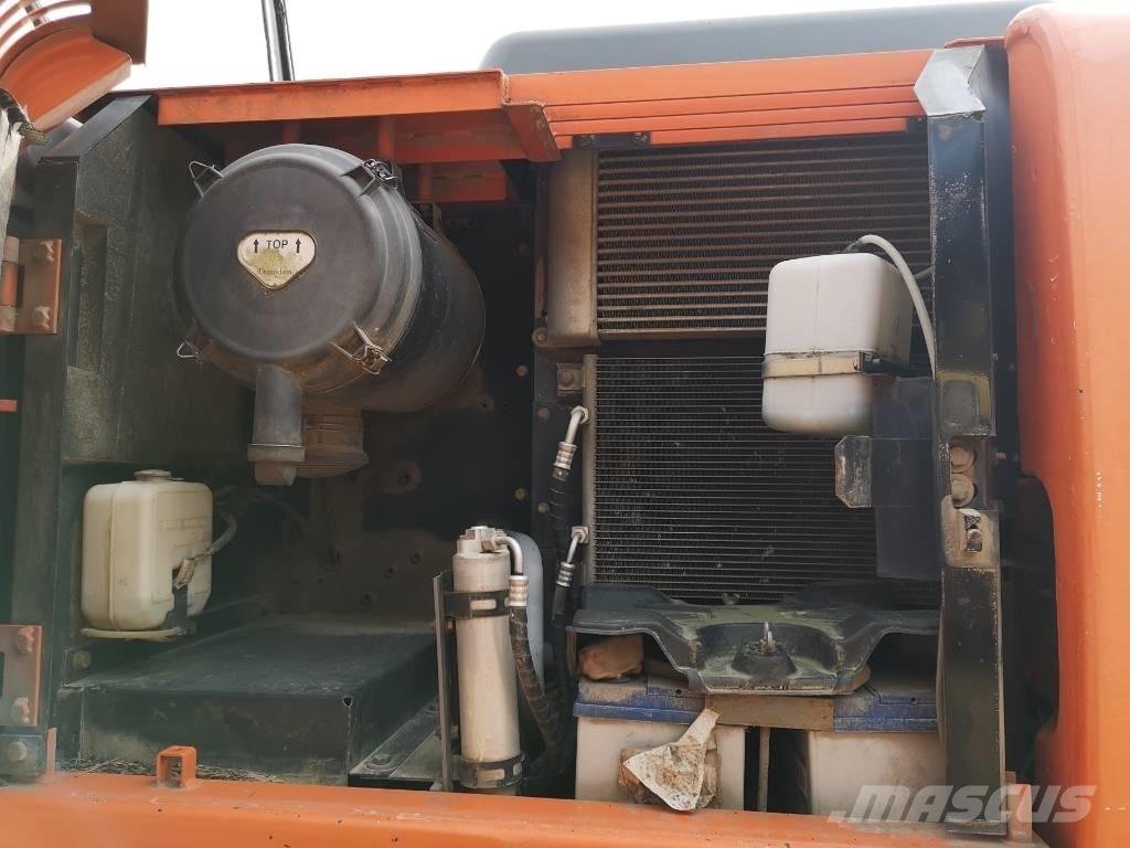 Hitachi ZX 130 W Bagri na kolesih