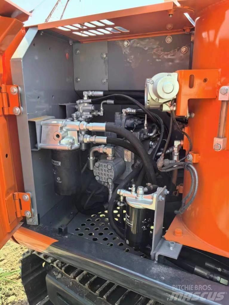 Hitachi ZX 120 Bagri goseničarji