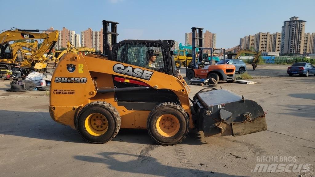 CASE SR 250 Skid steer mini nakladalci