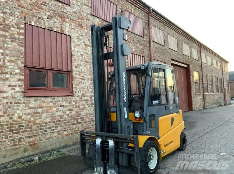 Jungheinrich EFG 550 Električni viličarji